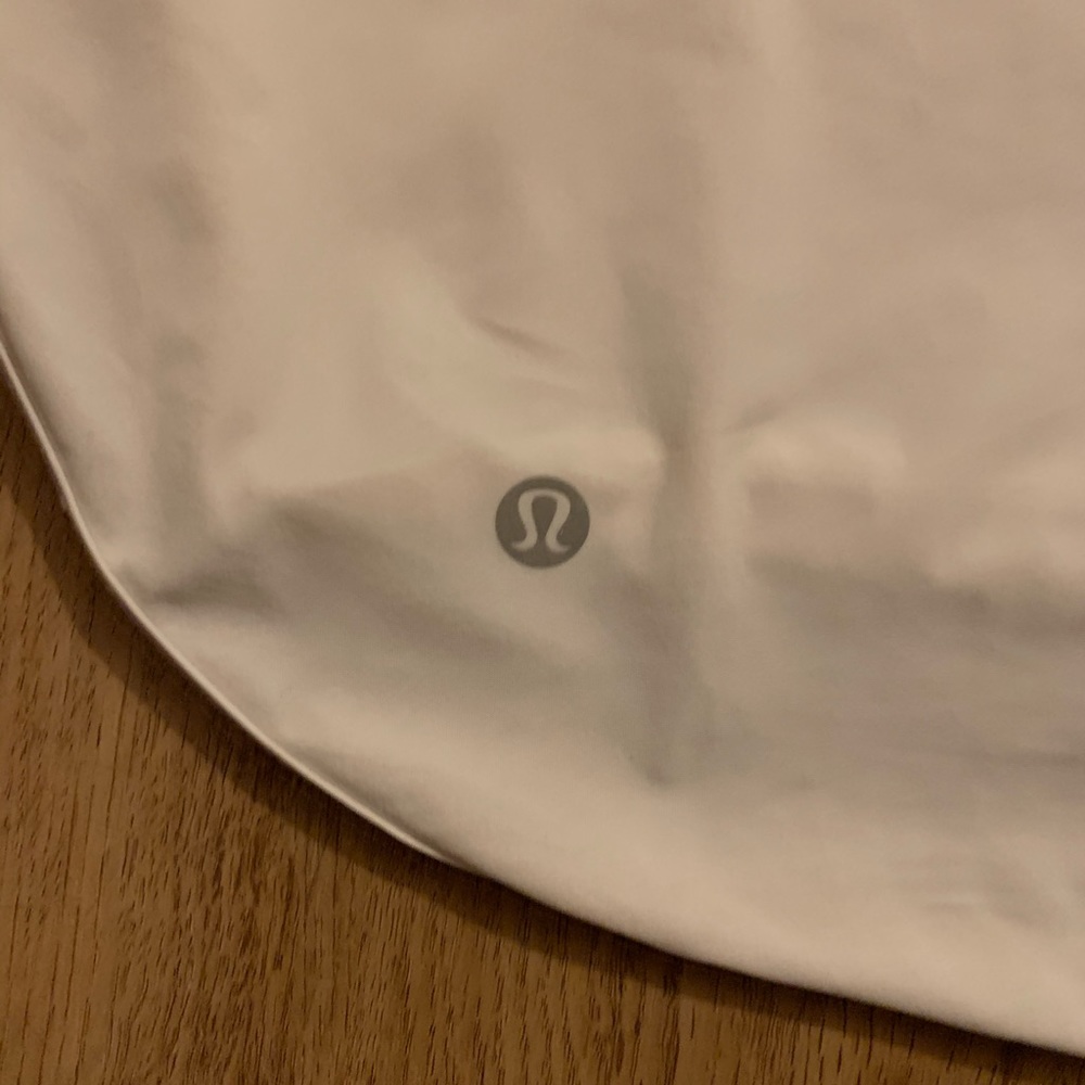 lululemon tank top - Picture 3 of 4